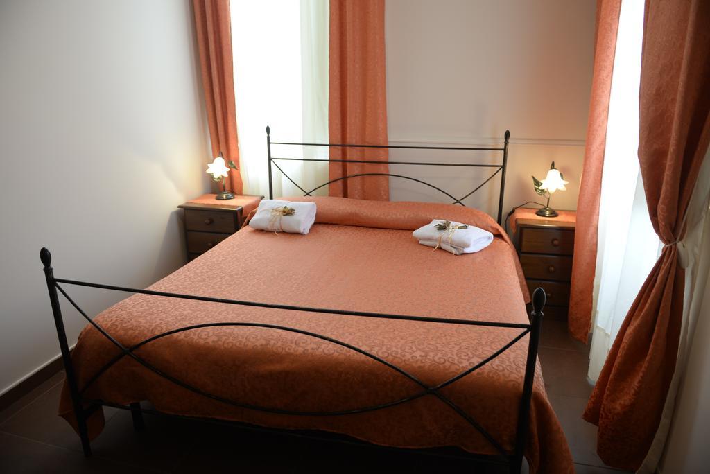 B&B San Leonardo Mascali Exteriör bild