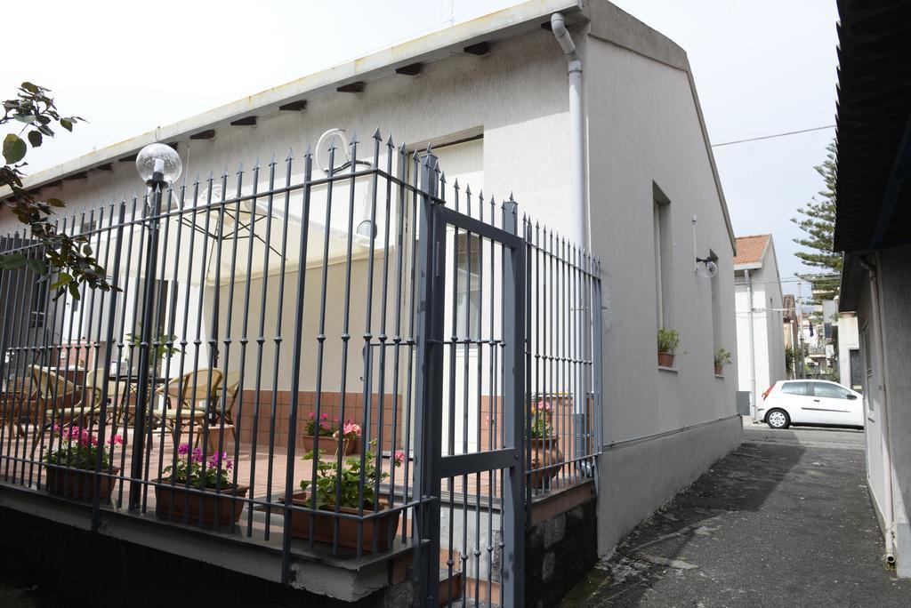 B&B San Leonardo Mascali Exteriör bild
