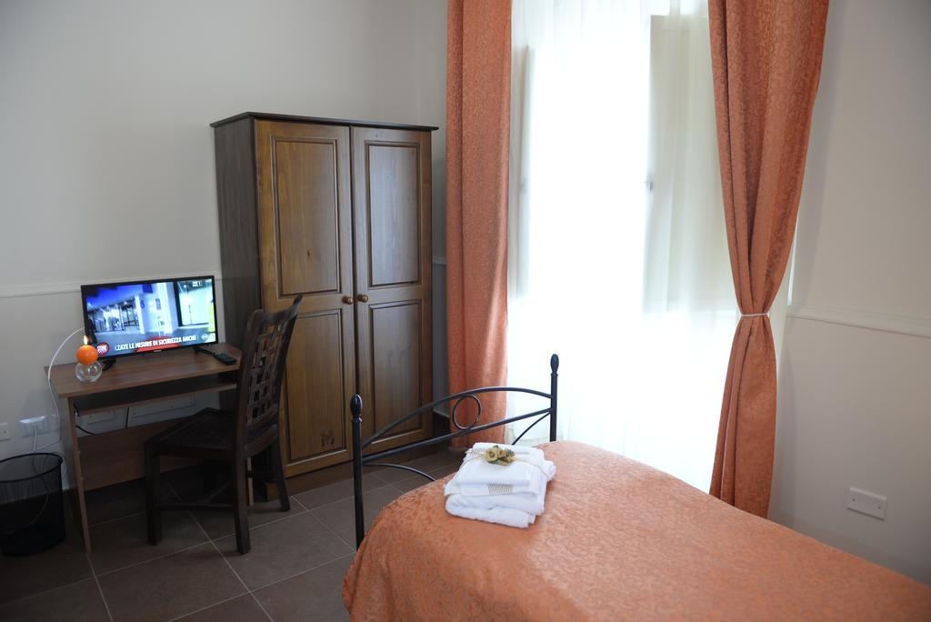 B&B San Leonardo Mascali Exteriör bild